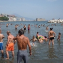 afa_a_napoli_pienone_sulle_spiagge_libere15.jpg