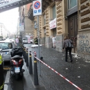 maltempo_crollo_a_via_guglielmo_sanfelice_i_vigili_del__fuoco_aiutano_gli_abitanti_ad_uscire_dal_palazzo4.jpg