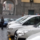 piazza_carolina_della_vergognaparcheggio_abusivo_taxiutenti_mandati_via_dai_tassisti.jpg