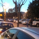 marciapiede_villa_comunale_usato_come_parcheggio.jpg