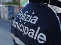 15_polizia_municipale_rifiuti_2.jpg
