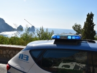 1_console_5_capri.jpg