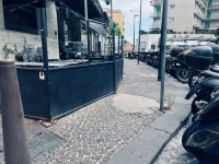 1_napoli_piazza_fanzago_fossette_cementate.jpg