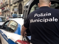 33_polizia_municipale_napoli_1.jpg