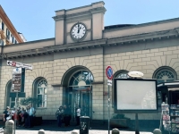 3_napoli_funicolare_di_chiaia_chiusa.jpg