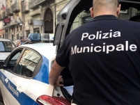 42_polizia_municipale_napoli_1.jpg
