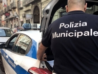 52_polizia_municipale_napoli_1.jpg