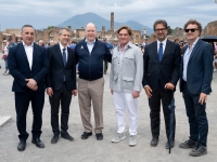 il_principe_di_monaco_a_pompei4.jpg