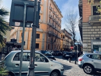 municipalit_collinare_incrocio_cimarosa_bernini_tanto_traffico_e_nessuna_luminaria.jpg
