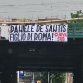 striscione_daniele_de_santis.jpg