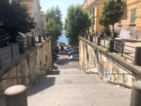 vomero_via_luca_giordano_scale_con_panorama.jpg