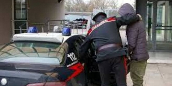 12_arresto_carabinieri_560928660x368.jpg