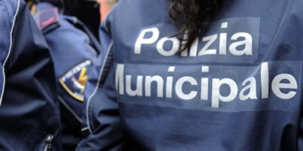 13_polizia_municipale_napoli_1.jpg