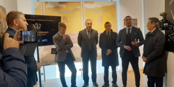 2_conferenza_stampa_2_1.jpg