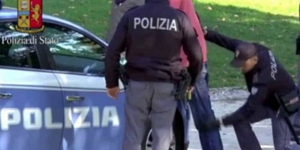 30_polizia_arresto_347421660x368.jpg