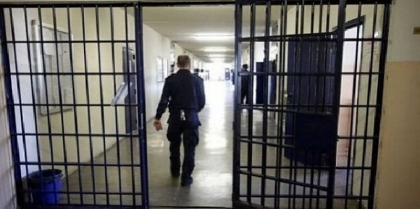 33_detenuti_640x330.jpg
