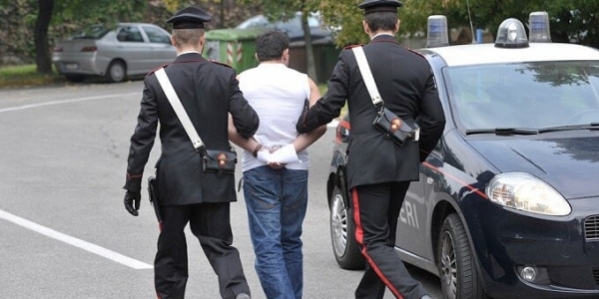 34_carabinieri_arresto.jpg