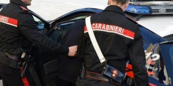 37_carabinieri_arresto.jpg
