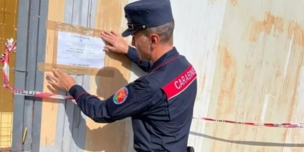38427_pompei_officina_e_deposito_abusivi_scatta_il_sequestro_.jpg