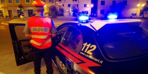 7_carabinieri_notte_216838.jpg