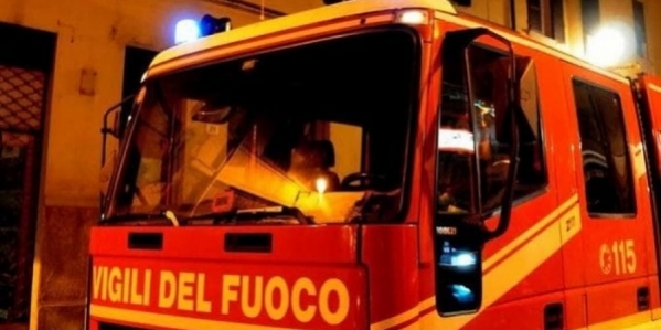 7_vigili_del_fuoco_notte_3.jpg