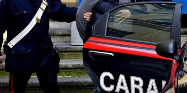 8_carabinieri_arresto_2.jpg