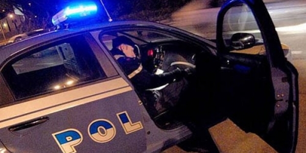 9_polizia_auto_notte.jpg