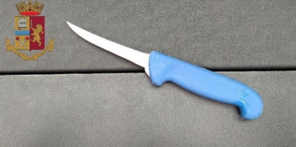 coltello_3372956.jpg