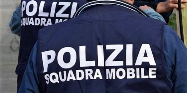 foto_squadra_mobile.jpg