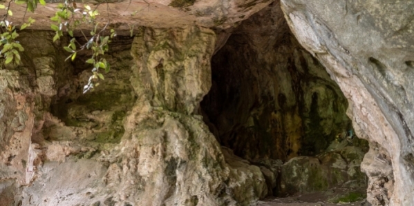 grotta_di_san_michele_frazione_croce.jpeg