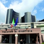 Palazzo-di-Giustizia-Napoliŕ