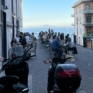 Vomero via Luca giordano motocicli tavolini e sedie