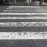 Napoli via Scarlatti strisce pedonali appena rifatte e già usurate