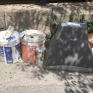 napoli_piazza_degli_artisti_televisore_a_tubo_catodico_con_barattoli_di_vernice.jpg