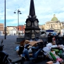 rifiuti_piazza_mercato.jpg